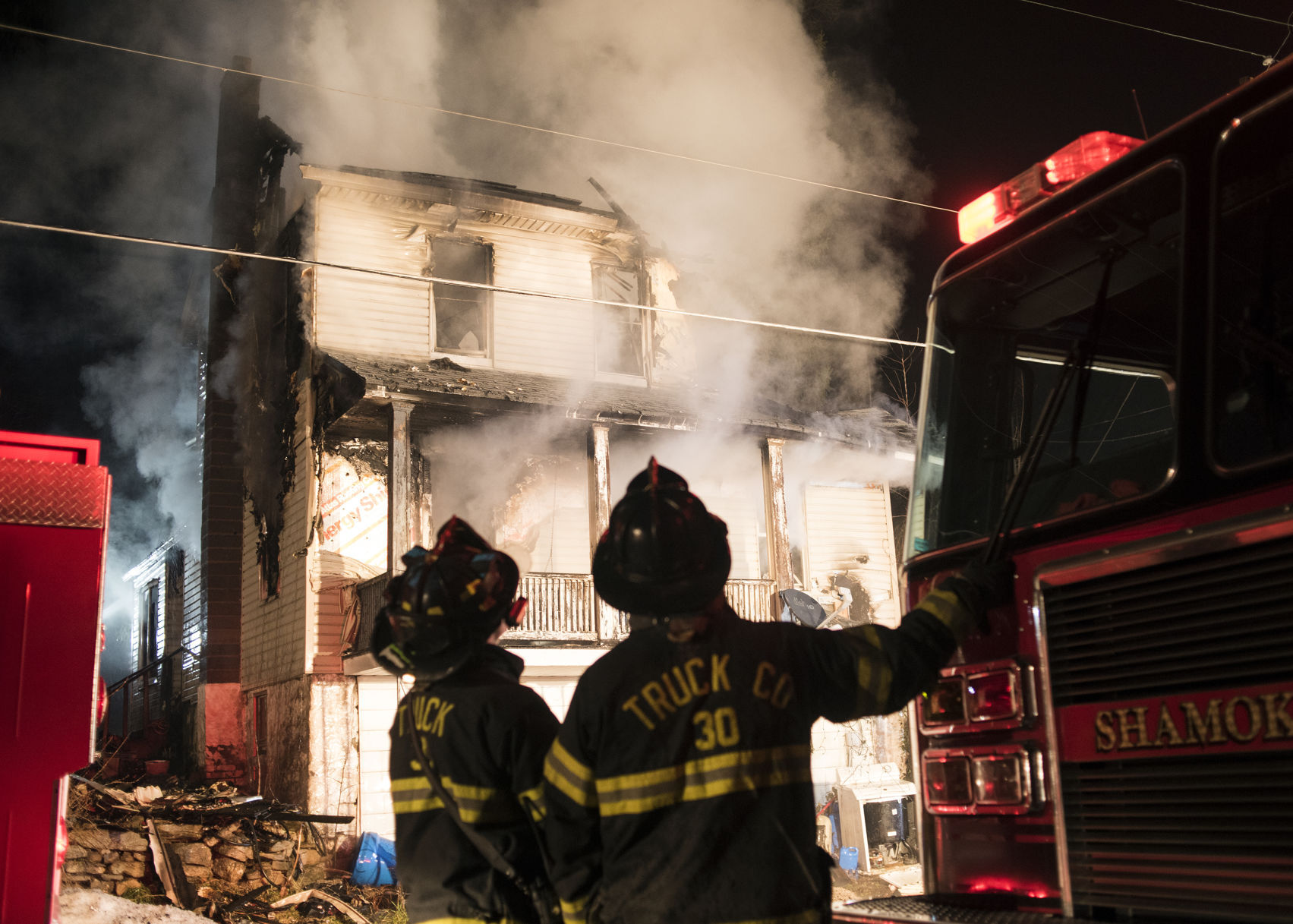 West Cameron Township home collapses during early-morning fire